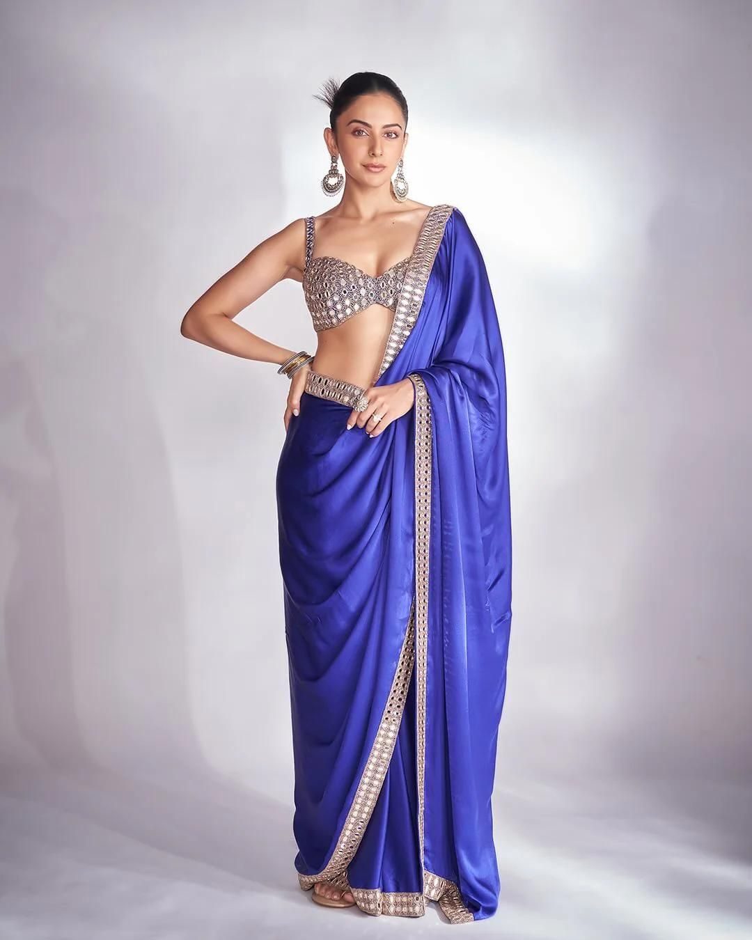 BOLLYWOOD RAKULPREET SINGH  MIRROR DESIGN
