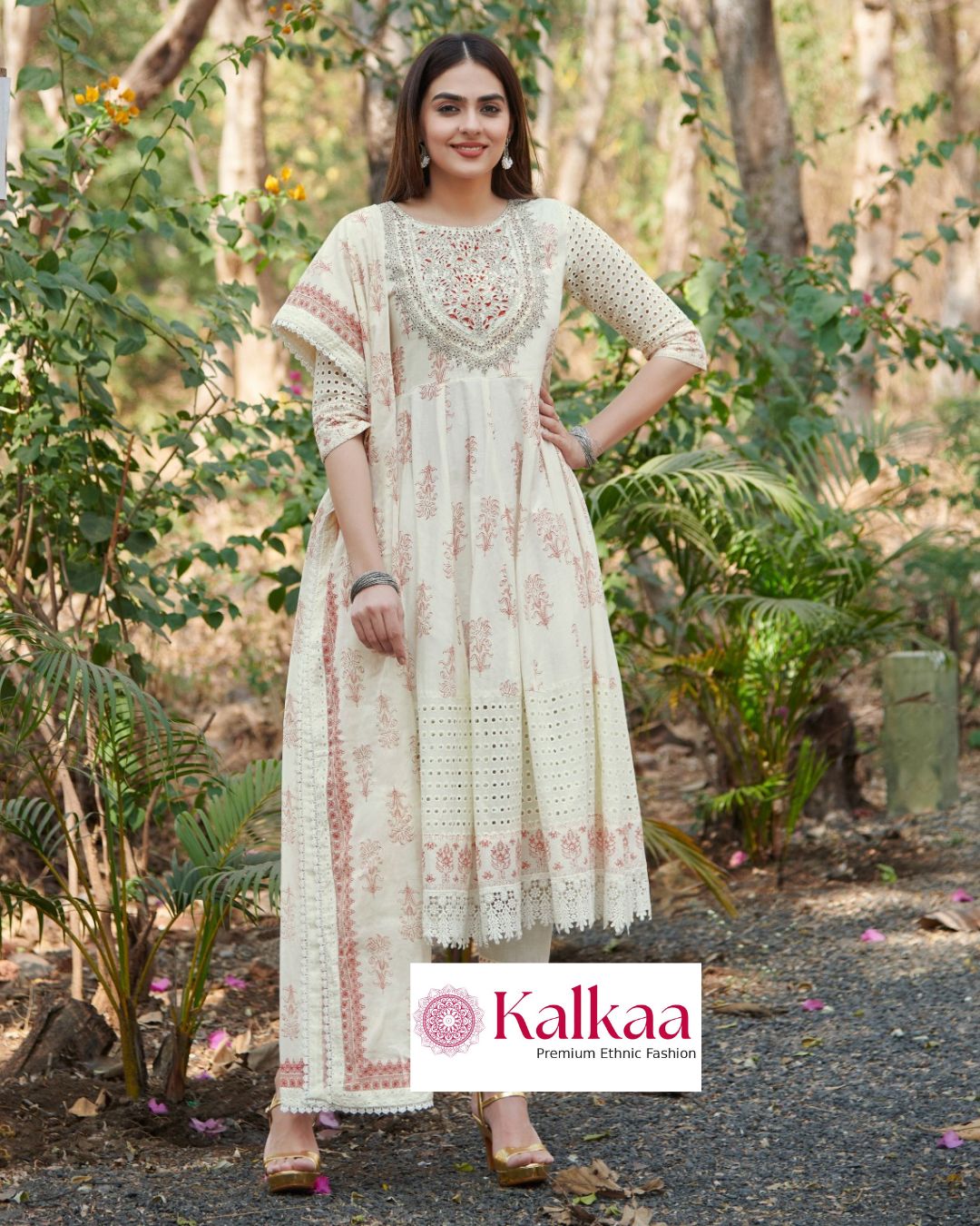 Raja rani Embroidery Kurti Set