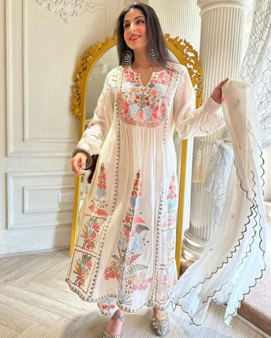Designer Embroidery Kurti Pant Set