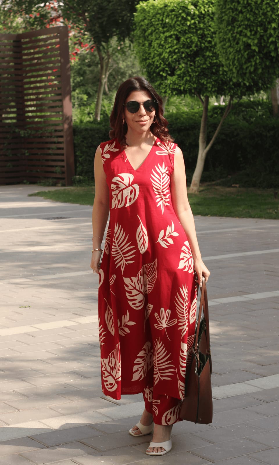 Sleeveless Beautiful Cotton Kurti With Pant