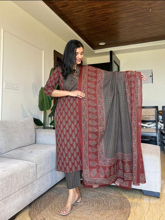 VIijendra Beautiful Suit Set